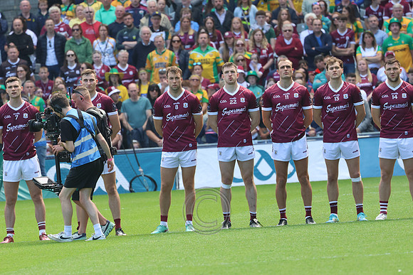 GAILLIMH v DÚ NA nGALL-15