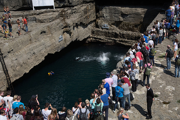 CliffDive14-7880