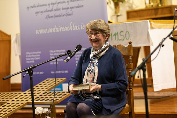 MAIGHRÉAD UÍ LIONÁIRD-39