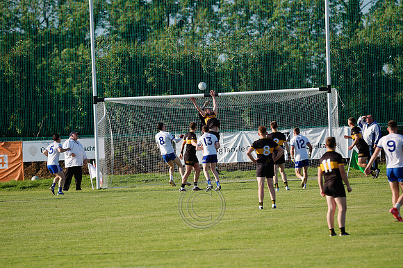 C NA MARTRA V NAOMH ANNA-60