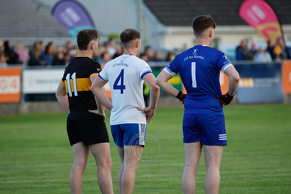 C NA MARTRA V NAOMH ANNA-1542