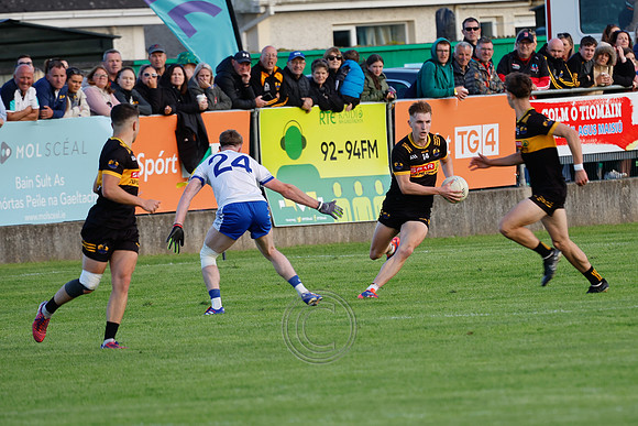 C NA MARTRA V NAOMH ANNA-1690