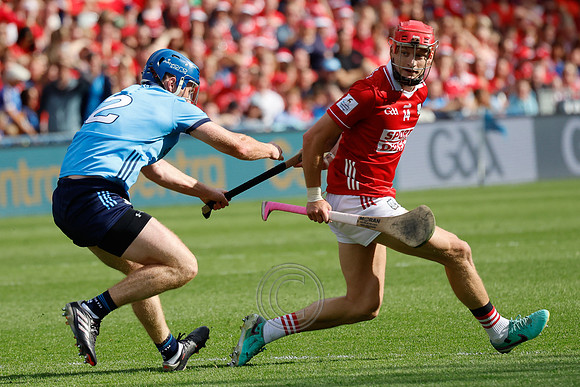 BÁC V CORCAIGH-2033