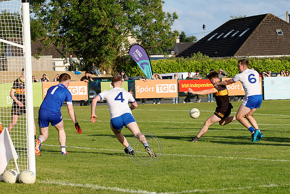 C NA MARTRA V NAOMH ANNA-140