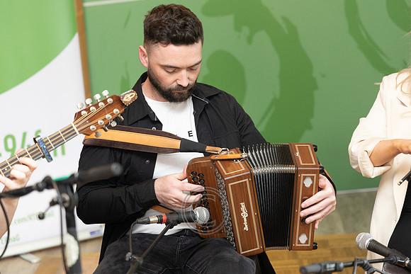 OIR NEANSAÍ-1127
