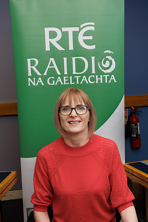 EIBHLÍN DE BHAILÍS-25
