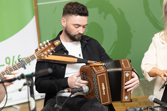 OIR NEANSAÍ-1128