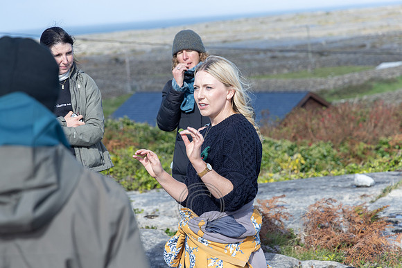 AEDÍN NÍ THIARNAIGH-7