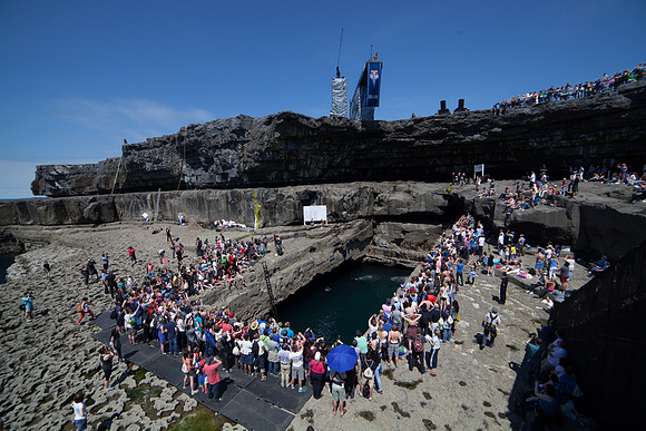 CliffDive14-7009