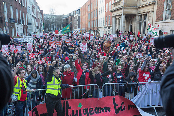 Dearg le Fearg, BÁC, 15 Feabhra