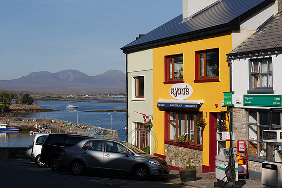 ROUNDSTONE VILLAGE-0038