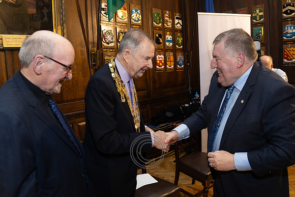 ÉAMON Ó CUÍV UACHTARÁN AN OIREACHTAIS 2025